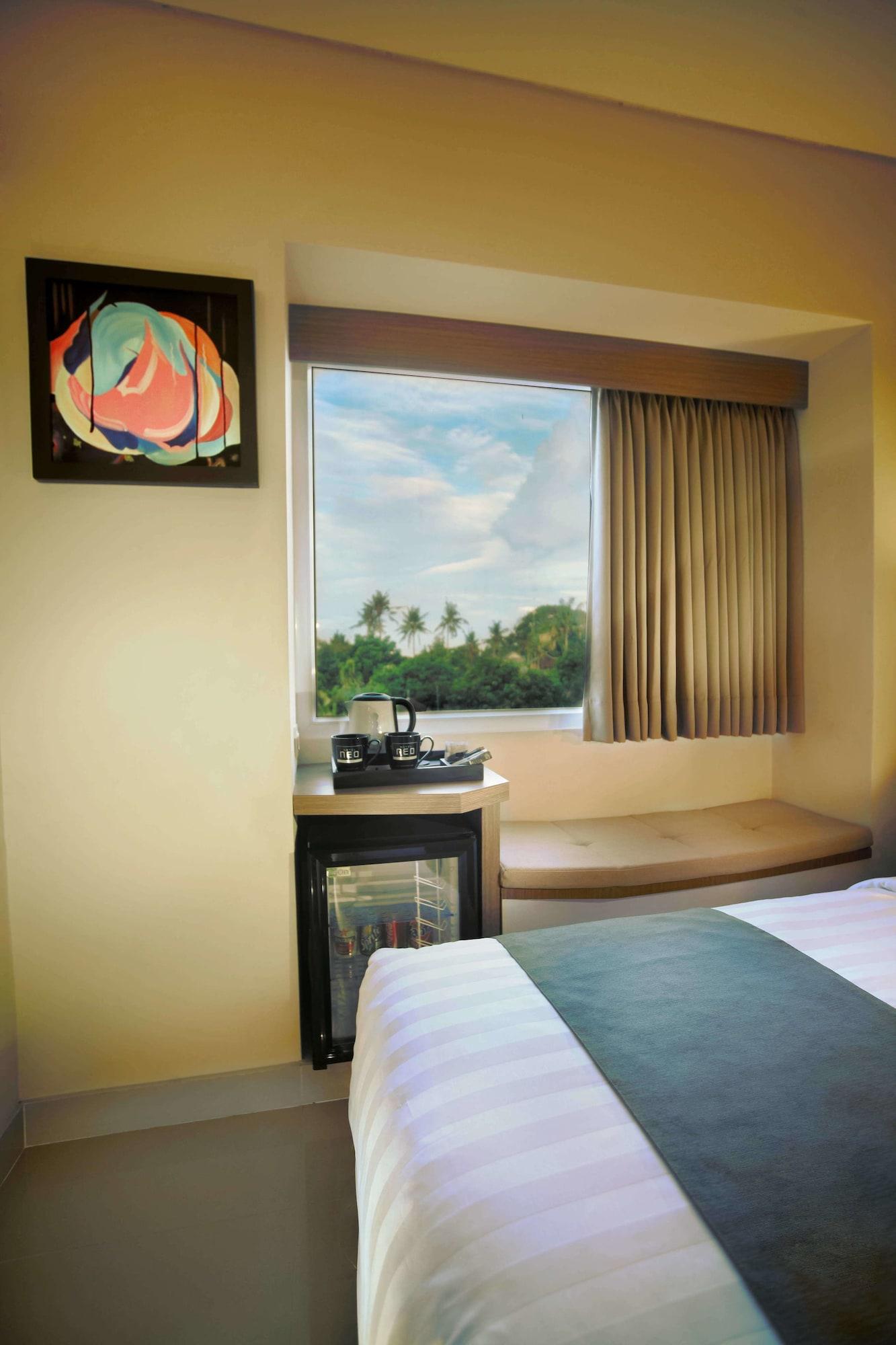 Hotel Neo - Kuta, Jelantik Legian Extérieur photo