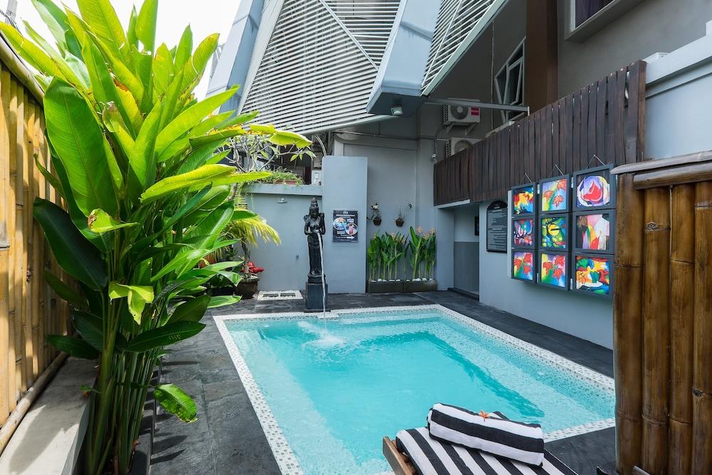 Hotel Neo - Kuta, Jelantik Legian Extérieur photo