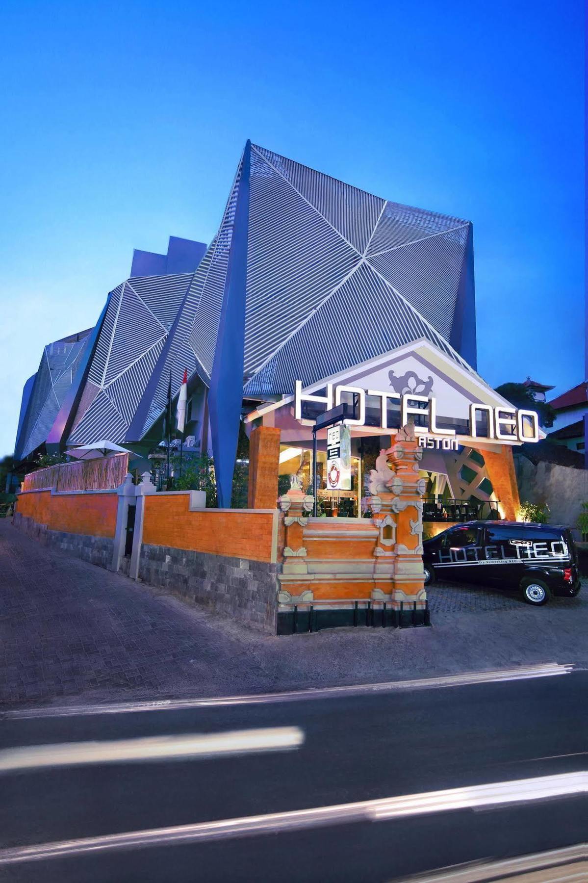 Hotel Neo - Kuta, Jelantik Legian Extérieur photo