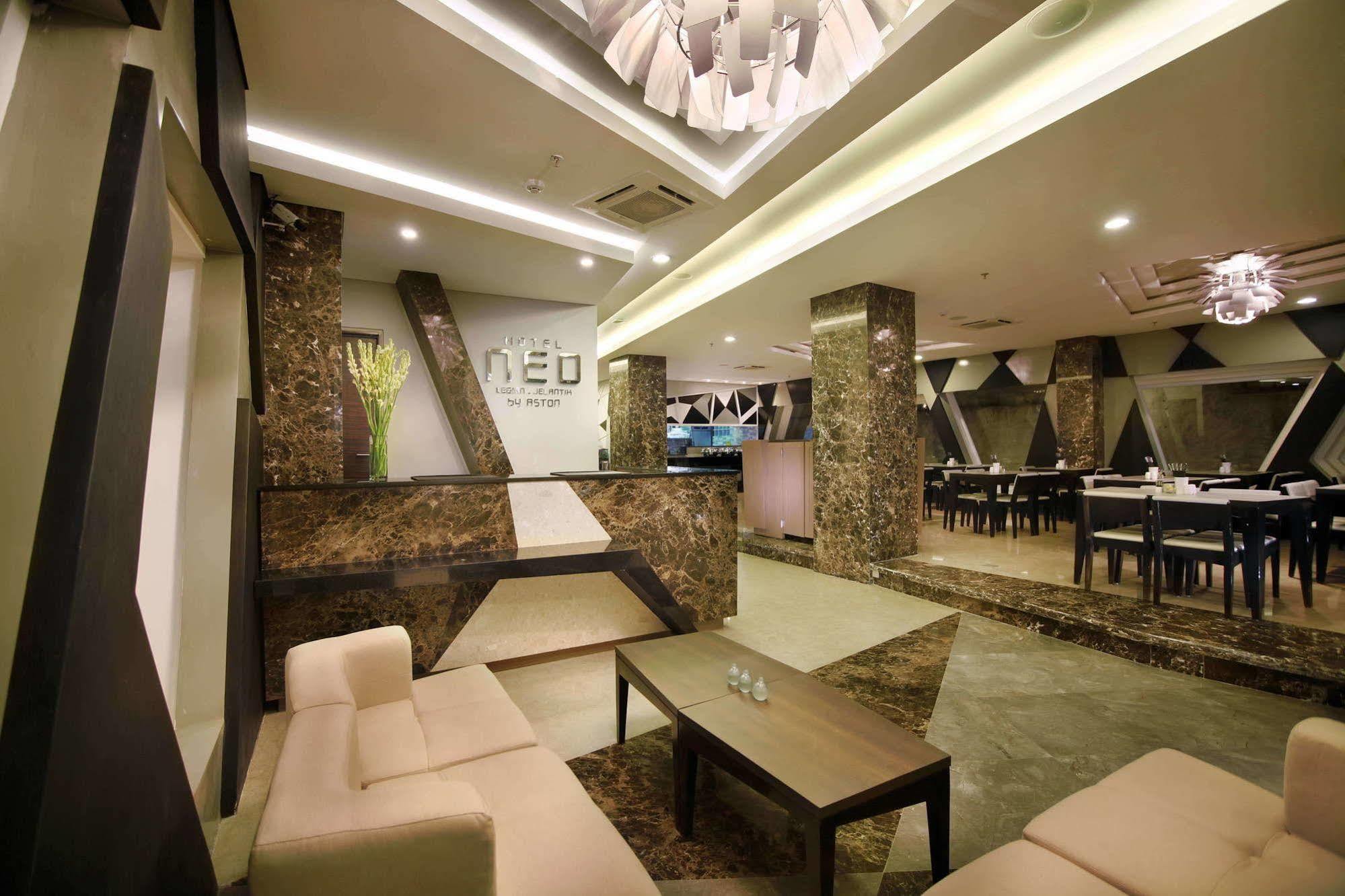 Hotel Neo - Kuta, Jelantik Legian Extérieur photo