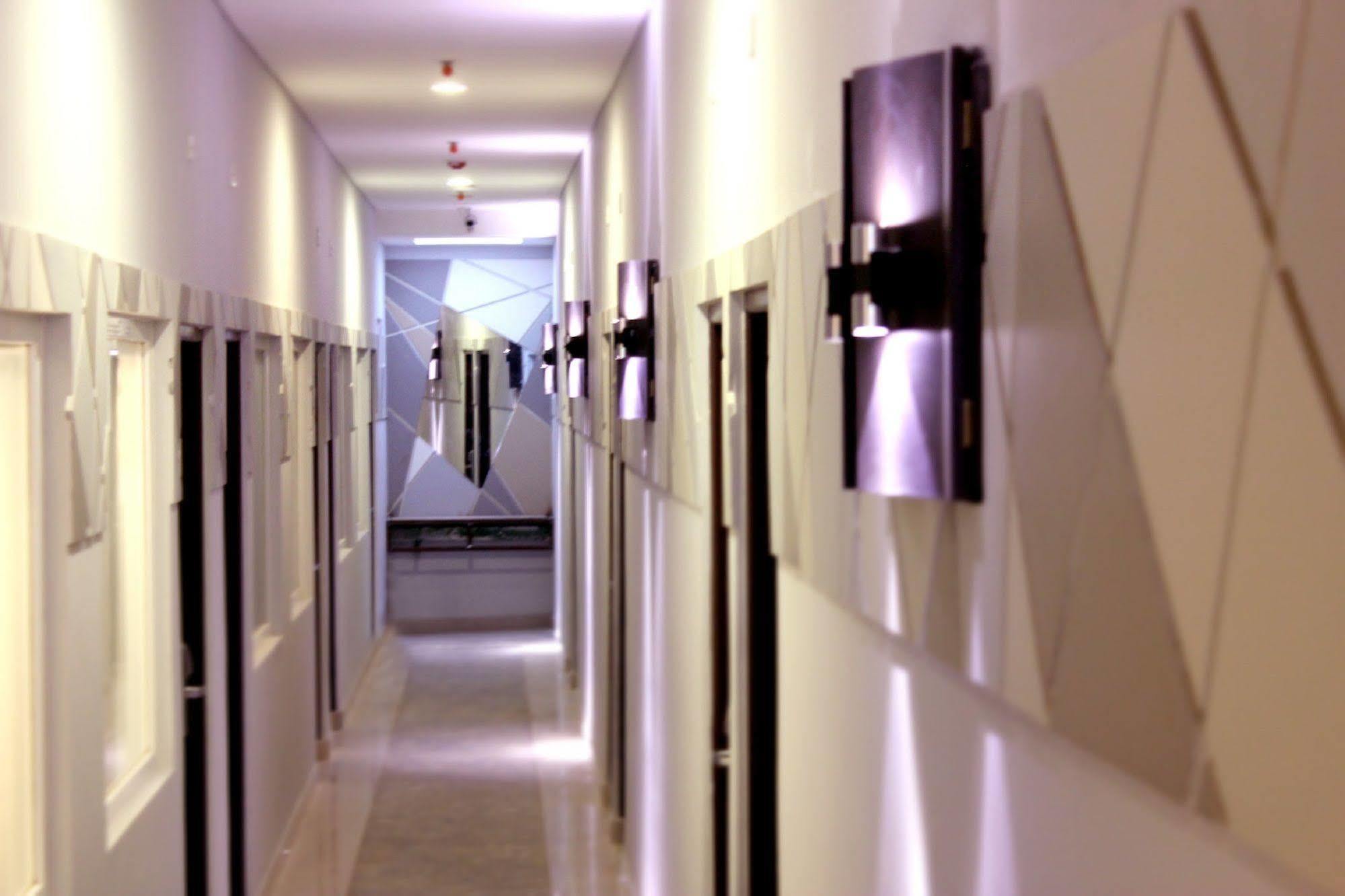 Hotel Neo - Kuta, Jelantik Legian Extérieur photo
