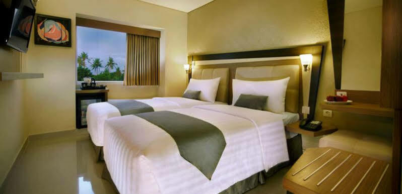 Hotel Neo - Kuta, Jelantik Legian Extérieur photo
